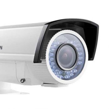 ?？低?DS-2CC11A2DP-VFIR3 700TVL ICR變焦紅外防水筒型攝像機(jī)